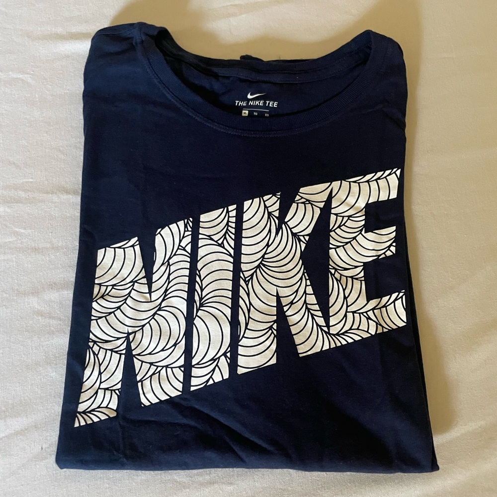 NIKE T-Shirt women’s size XL